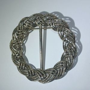 Brooch Vintage Host Pick